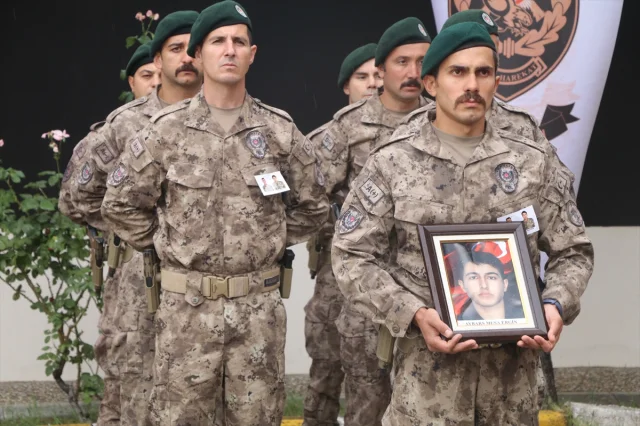 Sakarya'da Şehit Düşen Özel Harekat Kursiyerine Son Veda