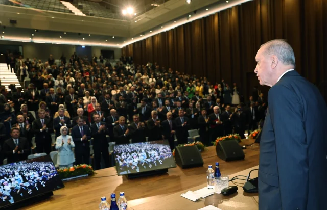 Erdoğan Geleceğe Dair Vizyonunu Genişletilmiş İl Başkanları Toplantısı'nda Anlattı
