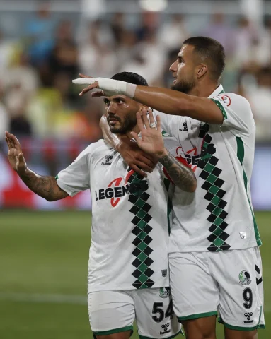Bodrum FK'nin Zafer Gecesi: Sakaryaspor'u 3-1 Mağlup Ettiler
