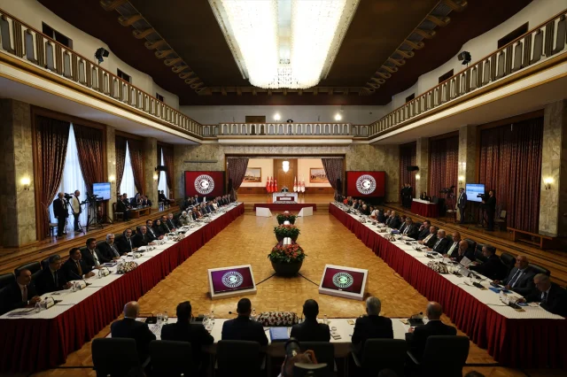 Milli Dayanışma ve Demokrasi İçin Kritik Toplantı