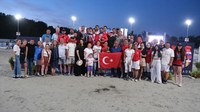 Balkan Şampiyonası'nda Türk Biniciler Başarıya Koştu
