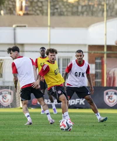 Gaziantep FK Trabzonspor Maçına Hazırlanırken Büyük Sürpriz