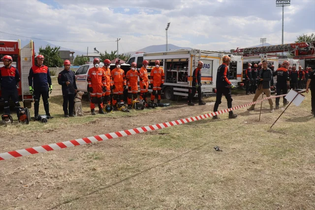 Iğdır'daki Deprem Tatbikatı Her Yönüyle Değerlendirildi
