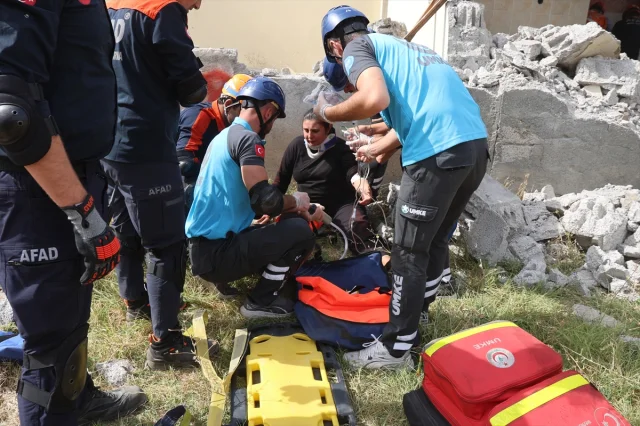 Iğdır'daki Deprem Tatbikatı Her Yönüyle Değerlendirildi