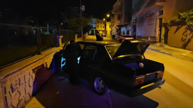Çorum'da Polisten Kaçış Draması: Araçtan Şok Edici Buluntular Çıktı