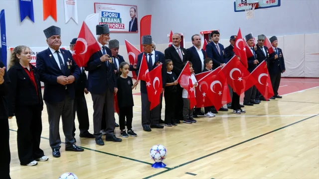 Karabük’te Gaziler ve Öğrencilerden Unutulmaz Spor Etkinliği