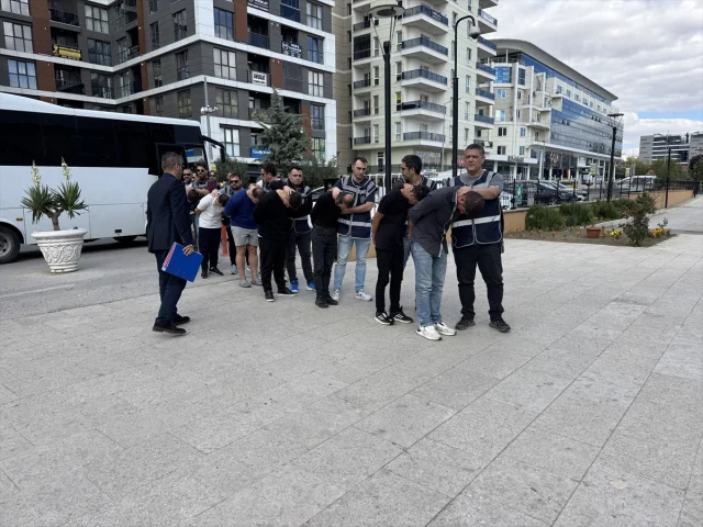 Edirne'de Şehit Ailesini Dolandıranlar Yakalandı: Şoke Eden Detaylar