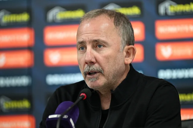 Beşiktaş, Kayserispor'u Farklı Geçti: Teknik Direktör Gisdol Ne Dedi?