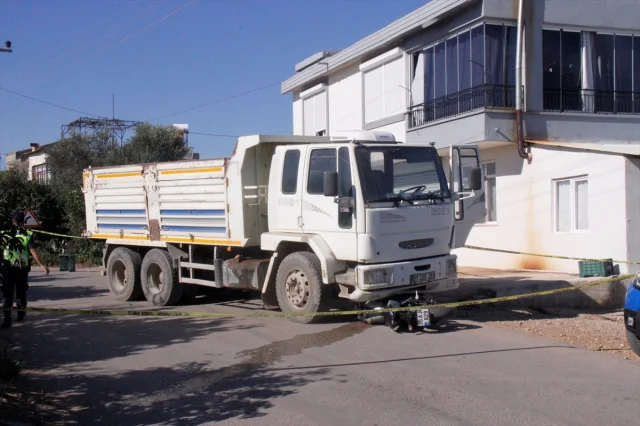 Antalya'da Felaket: Kamyon ve Motosiklet Çarpışması Can Aldı
