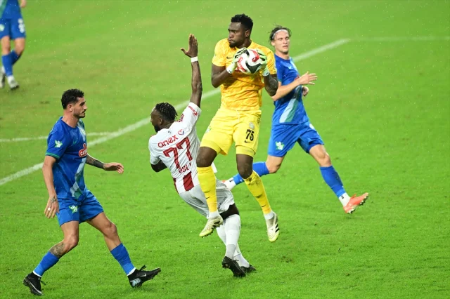 Antalyaspor ve Çaykur Rizespor Maçında Nefes Kesici Anlar
