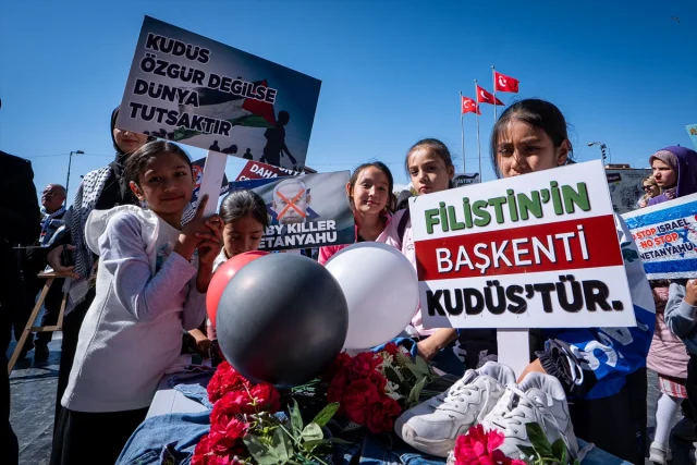 AK Parti Altındağ Gençliği İsrail'in Gazze'deki Eylemlerine Karşı Toplandı