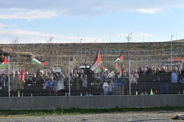 Sumud Filosu Aktivistleri İstanbul'da Coşkuyla Karşılandı