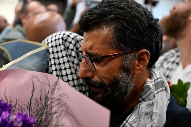 Sumud Filosu Aktivistleri İstanbul'da Coşkuyla Karşılandı