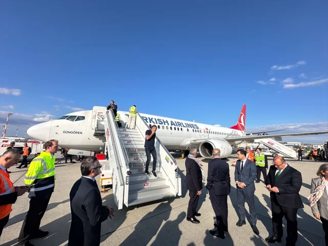 Sumud Filosu Aktivistleri İstanbul'da Coşkuyla Karşılandı