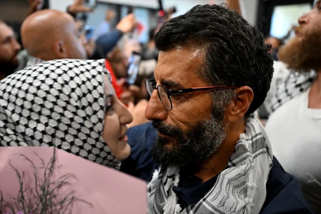 Sumud Filosu Aktivistleri İstanbul'da Coşkuyla Karşılandı