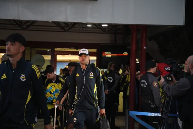 Fenerbahçe'nin Samsun'a Gelişi Büyük Heyecan Yarattı