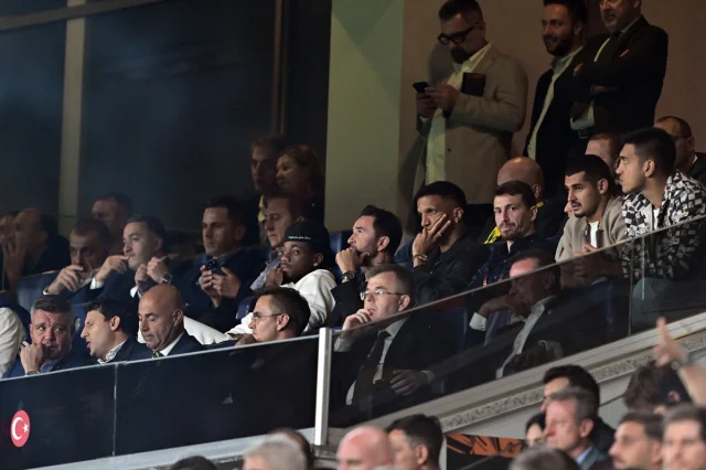 Fenerbahçe'nin Nice Maçı Kadrosu ve Merak Edilenler