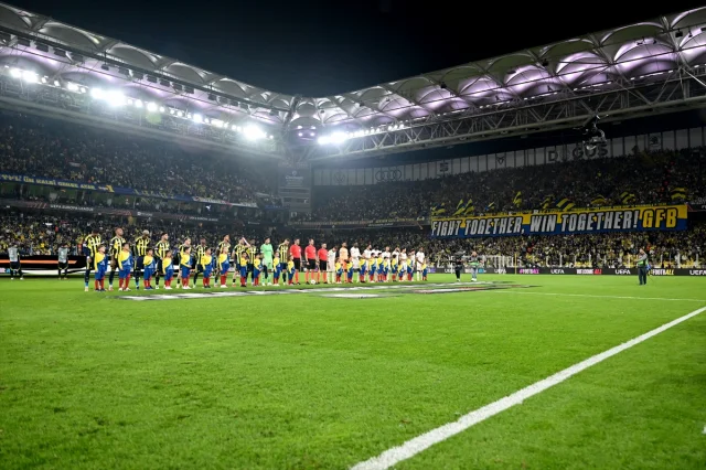 Fenerbahçe'nin Nice Maçı Kadrosu ve Merak Edilenler