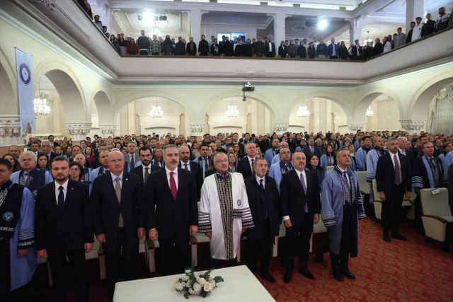 Dışişleri Bakanı Fidan'dan Üniversitelerde Yenilikçi Bilgi Çağrısı