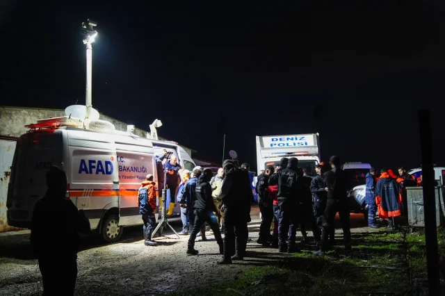 İzmir Foça'da Selin Ardından Kayıp Kişi İçin Umutlar Devam Ediyor