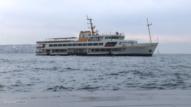 İstanbul'da olumsuz hava koşulları sebebiyle bazı vapur seferleri iptal edildi