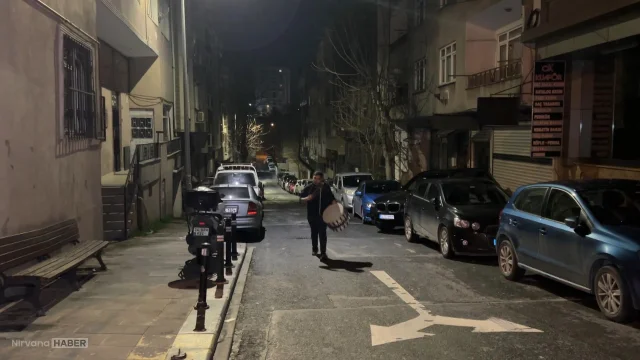 Ramazan Davulcuları İstanbul Sokaklarında Sahuru Müjdeliyor