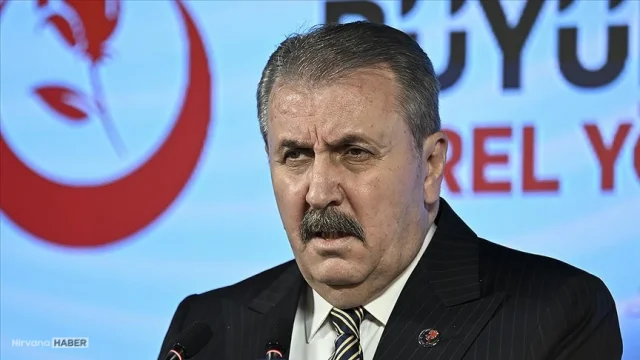BBP Lideri Destici: "Türkiye yarı savaş halinde"