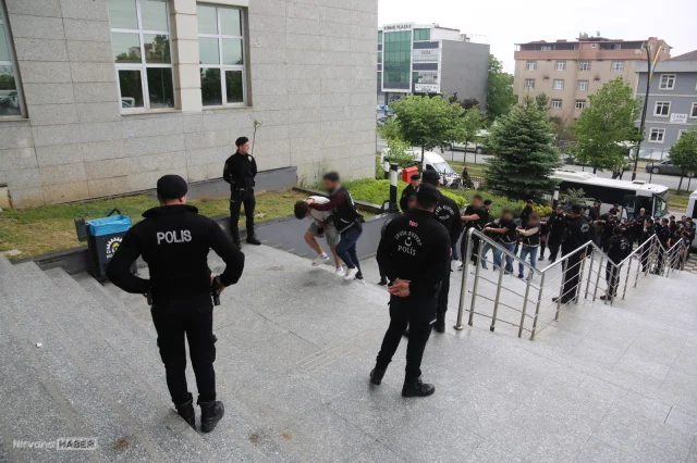 Kocaeli merkezli dolandırıcılık operasyonunda yakalanan 35 şüpheli tutuklandı