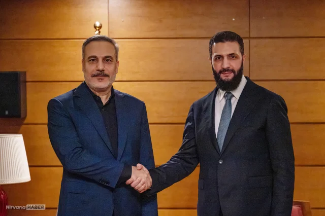 Antalya’da kritik görüşme: Dışişleri Bakanı Fidan, Suriye Cumhurbaşkanı Şara ile bir araya geldi