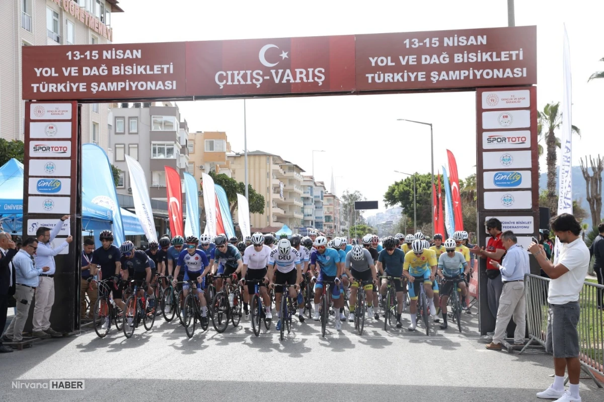 Ünilig Bisiklet Şampiyonası Alanya’da başladı
