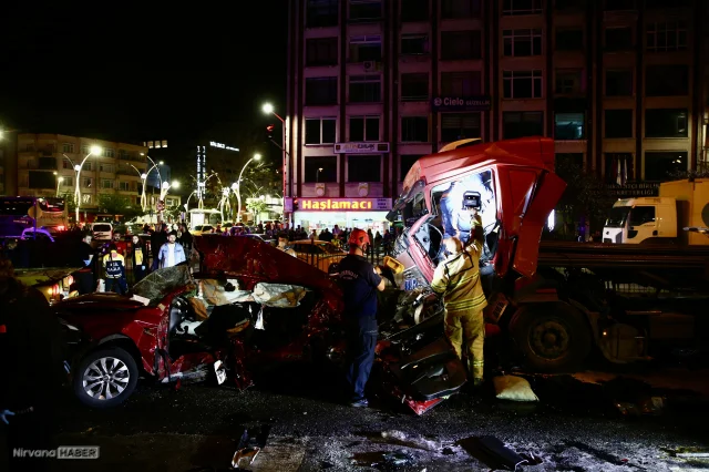 Tır dehşet saçtı: Giresun’daki kazada 5 kişi hayatını kaybetti