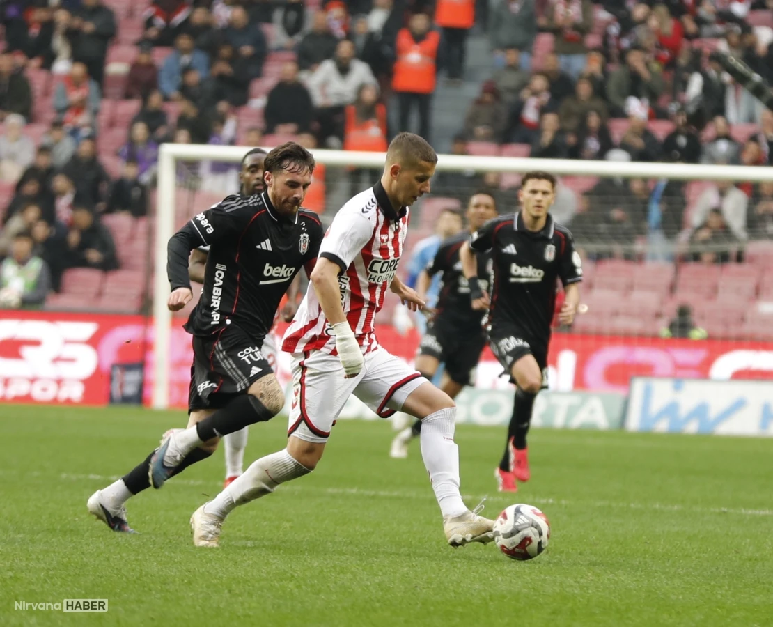 Samsunspor Beşiktaş'ı 2-1 mağlup etti
