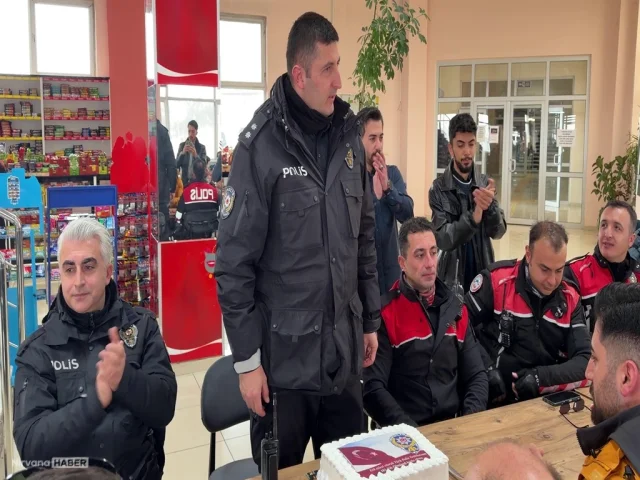 Kavga ihbarına giden polis şoke oldu! Üniversitelilerden sürpriz
