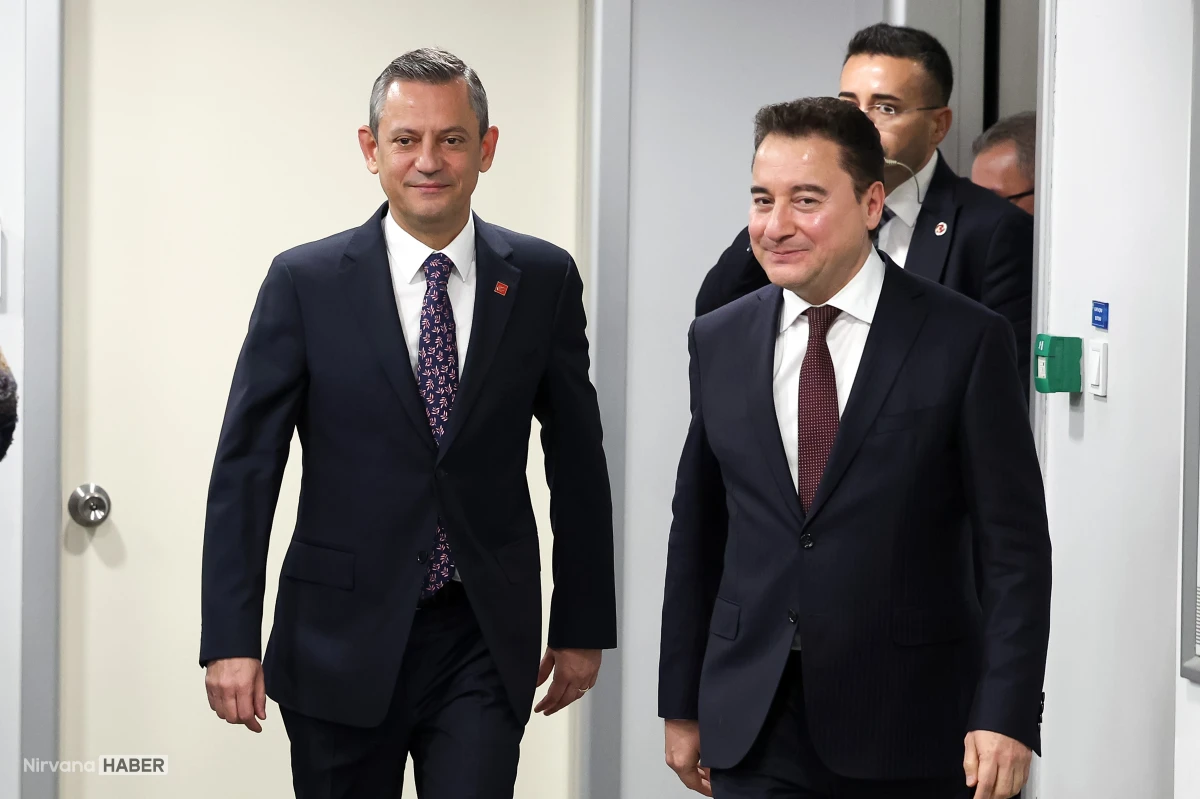 Özel ve Babacan'dan ortak rest: "Tek çare erken seçim!"