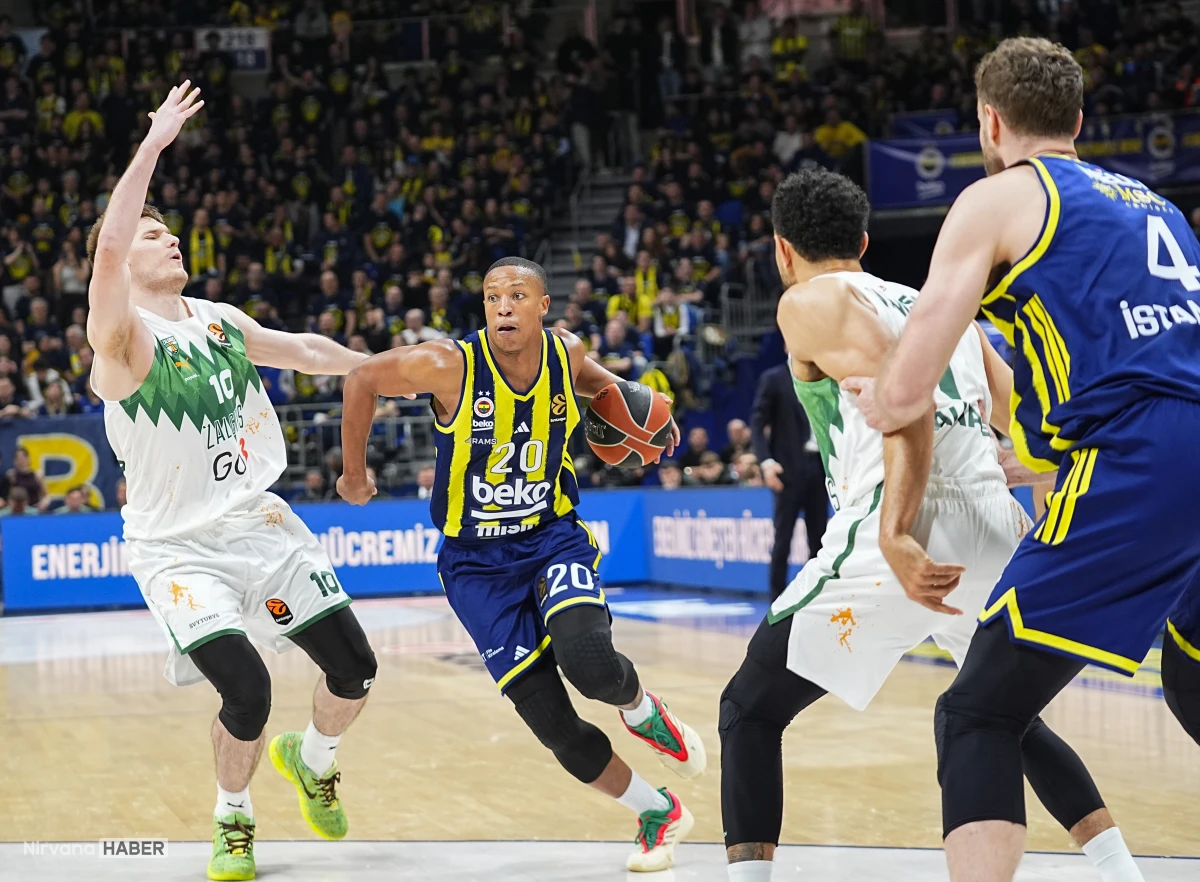Fenerbahçe Beko Zalgiris'i devirerek seride durumu 2-0'a getirdi