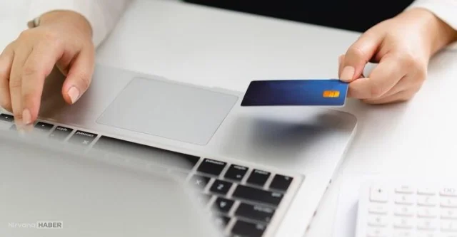 Bayram tatili, e-ihracata yaradı: Hedef, 400 milyar lira