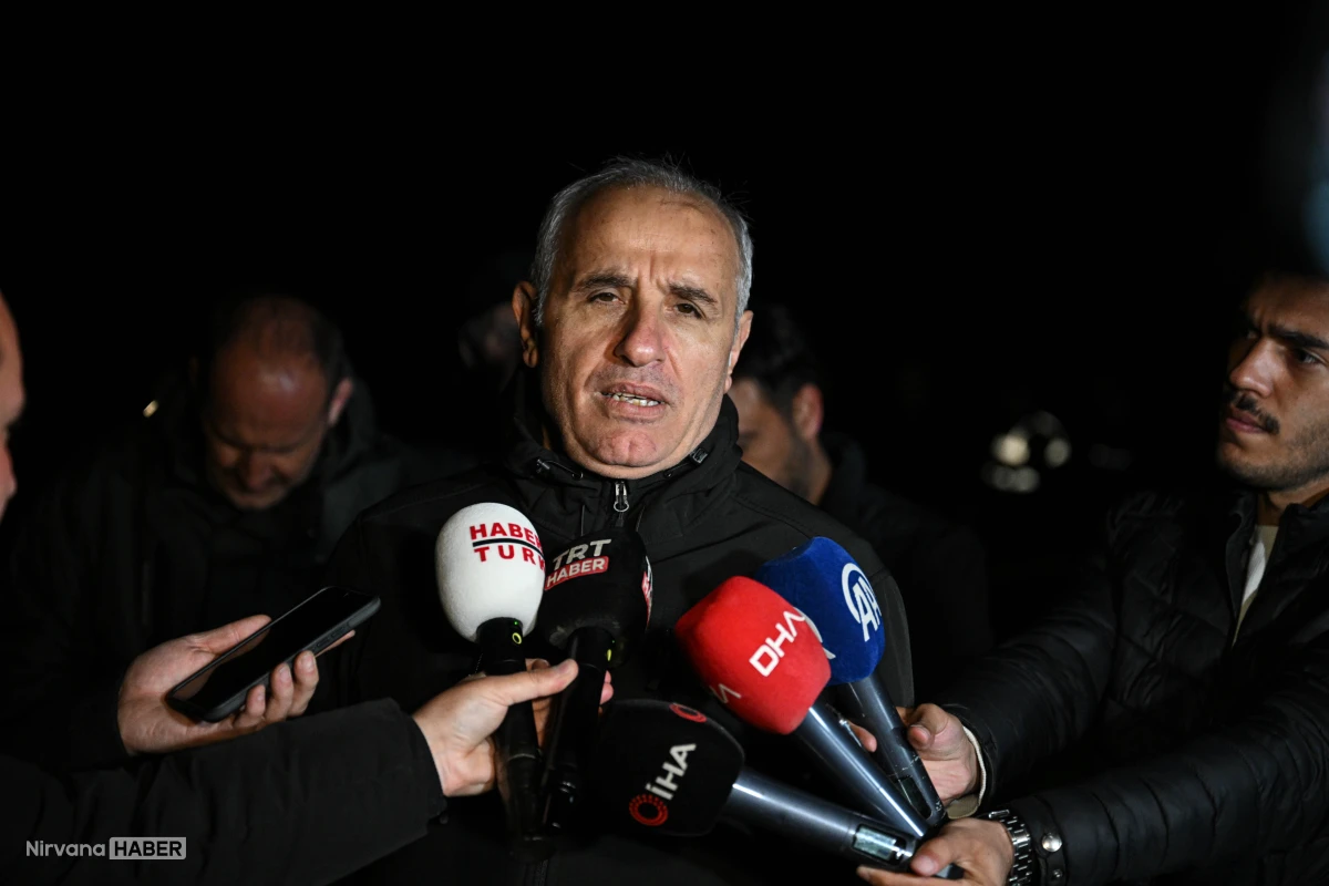 Ankara’da askeri helikopter kazası: İncelemeler sürüyor, 5 personel hastaneye kaldırıldı