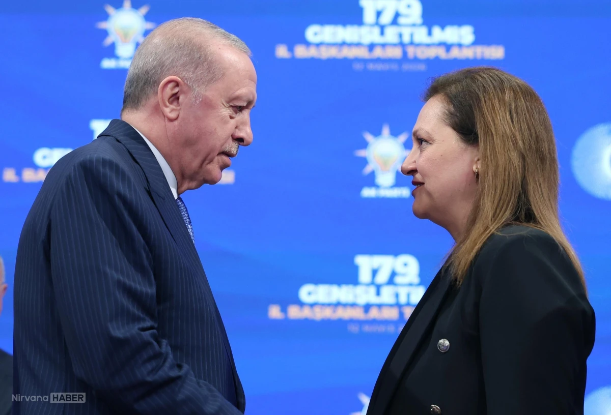 Afyonkarahisar Belediye Başkanı Burcu Köksal AK Parti'ye katıldı: "Şehrimizi hak ettiği yere getireceğim"