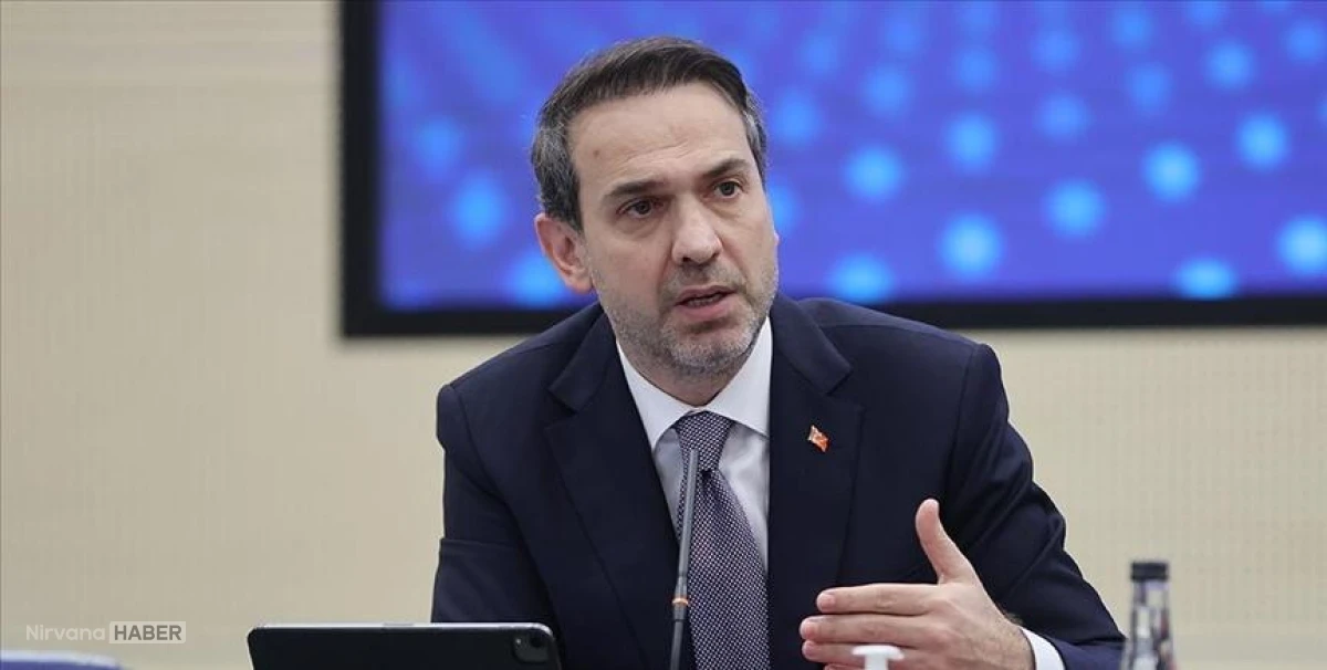 Enerji Bakanı duyurdu: LNG anlaşması için kollar sıvandı