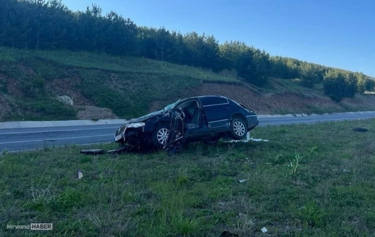 Ardahan'da devrilen otomobilin sürücüsü hayatını kaybetti