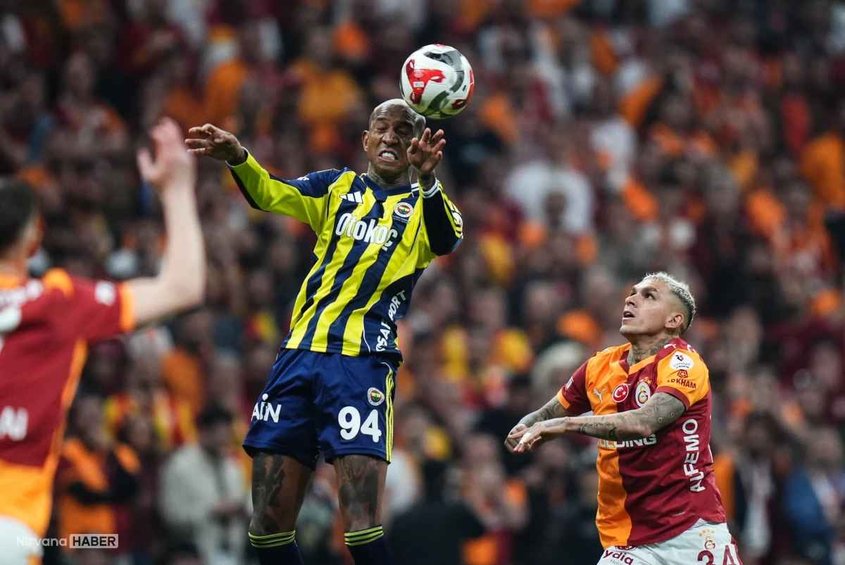 Galatasaray Fenerbahçe'yi 3-0 mağlup etti