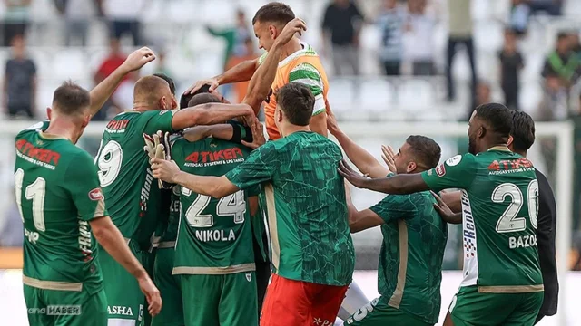 Bahis operasyonu derinleşiyor! Yöneticileri gözaltına alınan Konyaspor'dan açıklama geldi