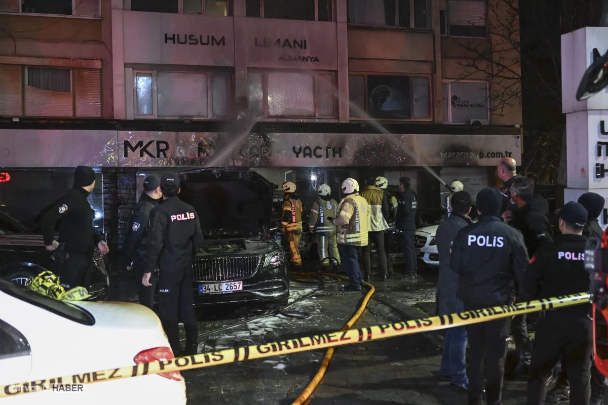 Araç kiralama şirketinde otomobilde çıkan yangın 14 araca sıçradı