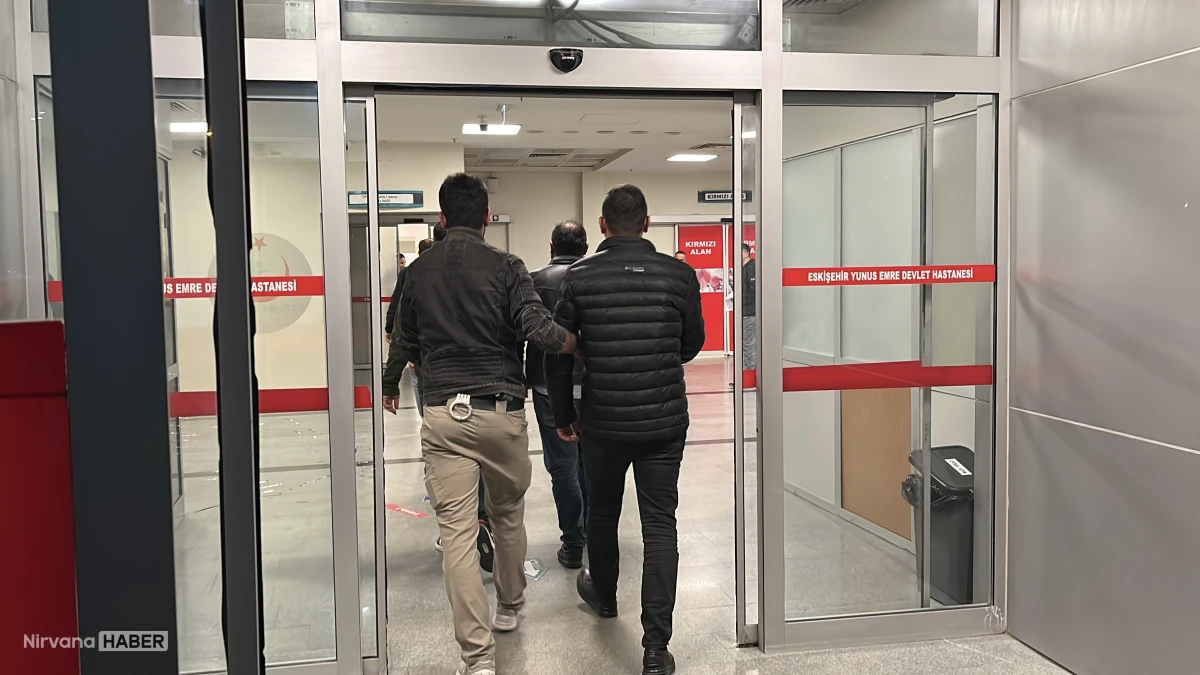 Tepebaşı Belediyesine operasyon: Toprağa gömülü odadan coin madenciliği düzeneği çıktı