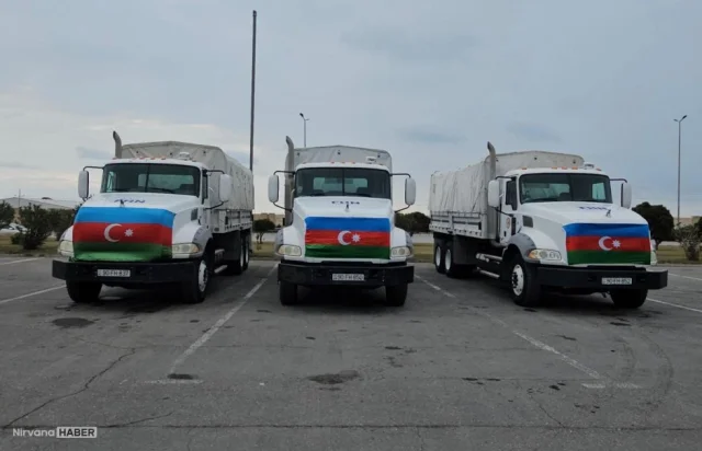 Azerbaycan, İran’a tonlarca gıda ve tıbbi malzeme gönderdi