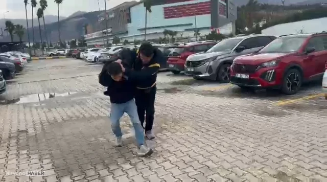 Tuvalette gizlice kadınların görüntülerini çeken şüpheli tutuklandı