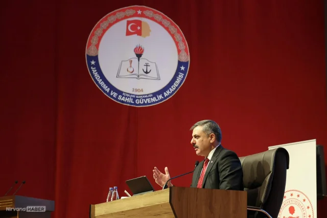 Bakan Çiftçi Jandarma Akademisi'nde konuştu: Verilen hiçbir görev sıradan bir vazife değildir