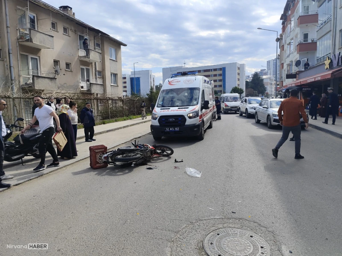 Ordu’da dönüş faciası: Otomobil ile çarpışan motosiklet sürücüsü yaralandı