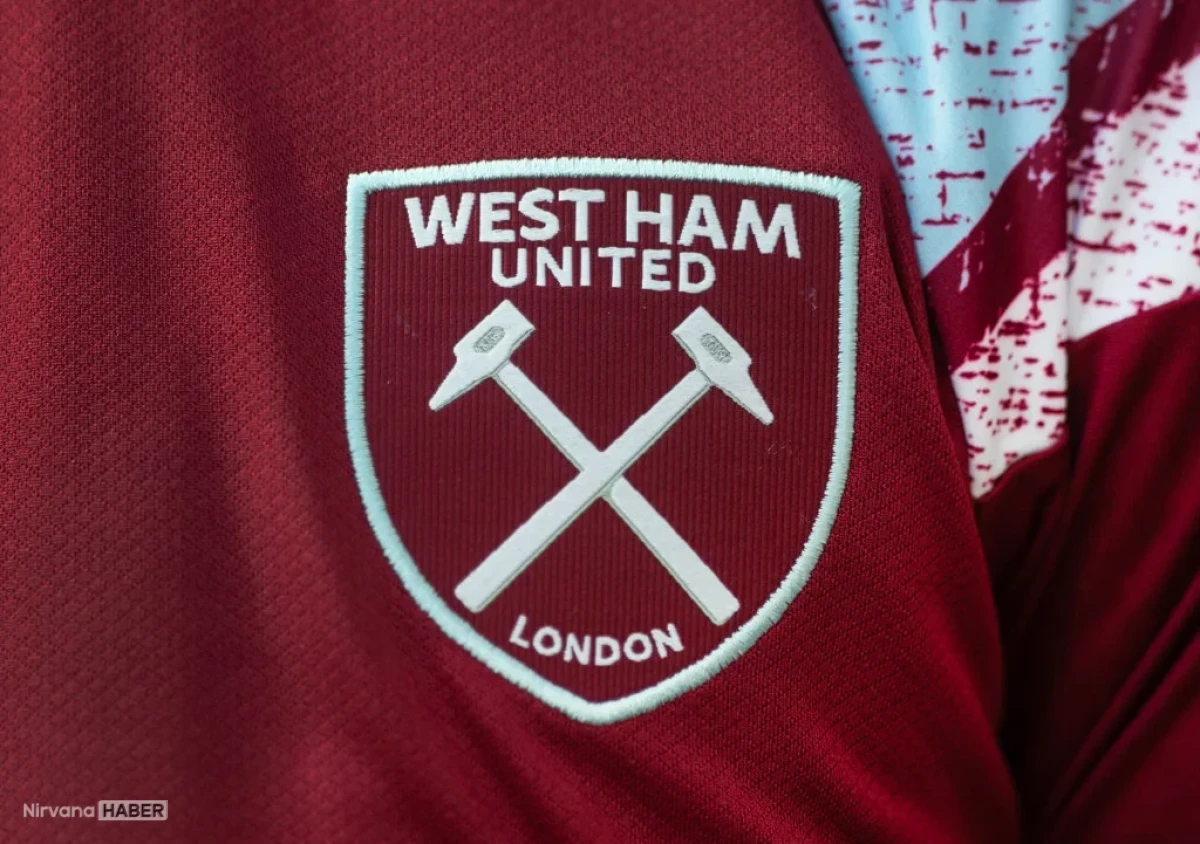 West Ham United Premier Lig'e veda etti
