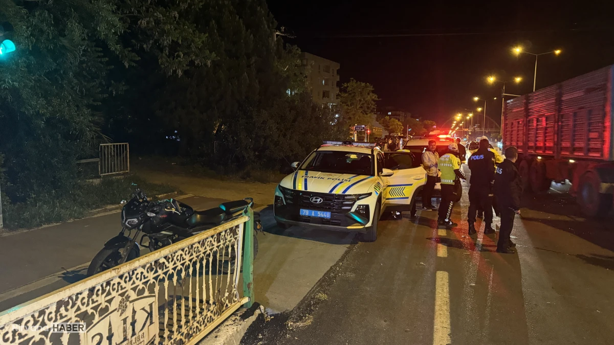 Kilis'te tır ile motosiklet çarpıştı: İki kişi ağır yaralandı